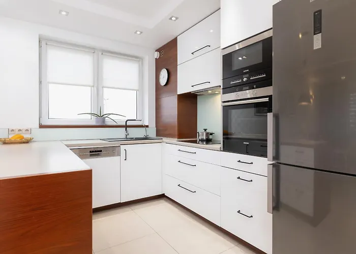 דירה Dworska Modern In By Rent Like זברזה